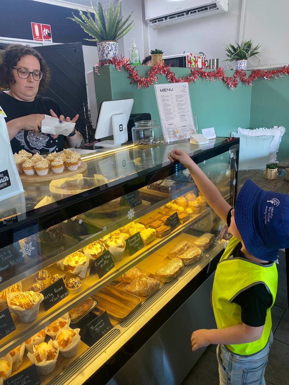 Lakeview Preschool child visiting Rosy Lea Cafe